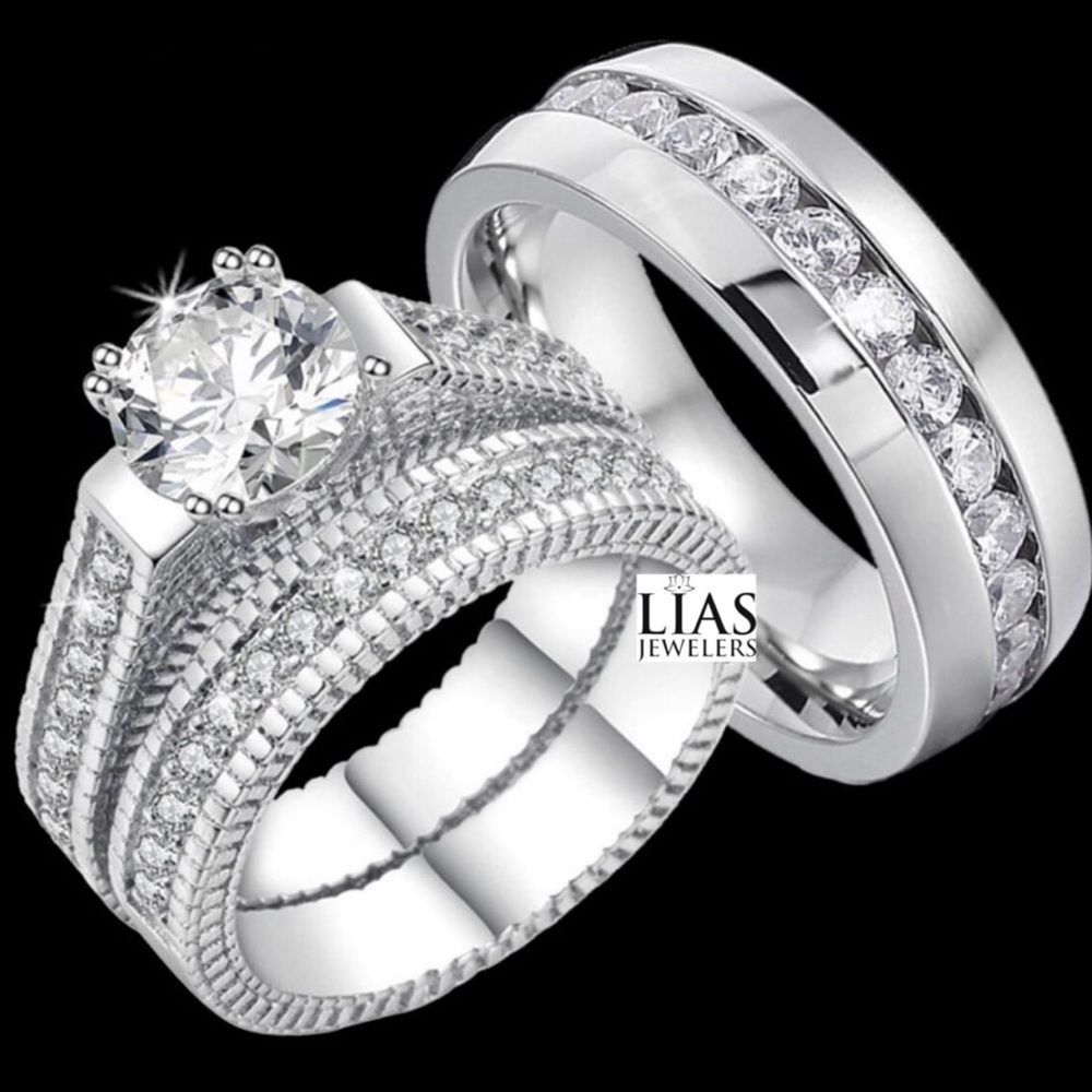 New 18k white gold wedding ring set (His and Hers wedding ring set)